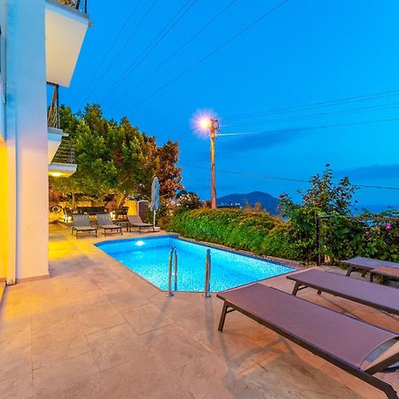 Luxus Villa Skyla Mit 5 Schlafzimmern & Meer-Blick Kaş Eksteriør billede