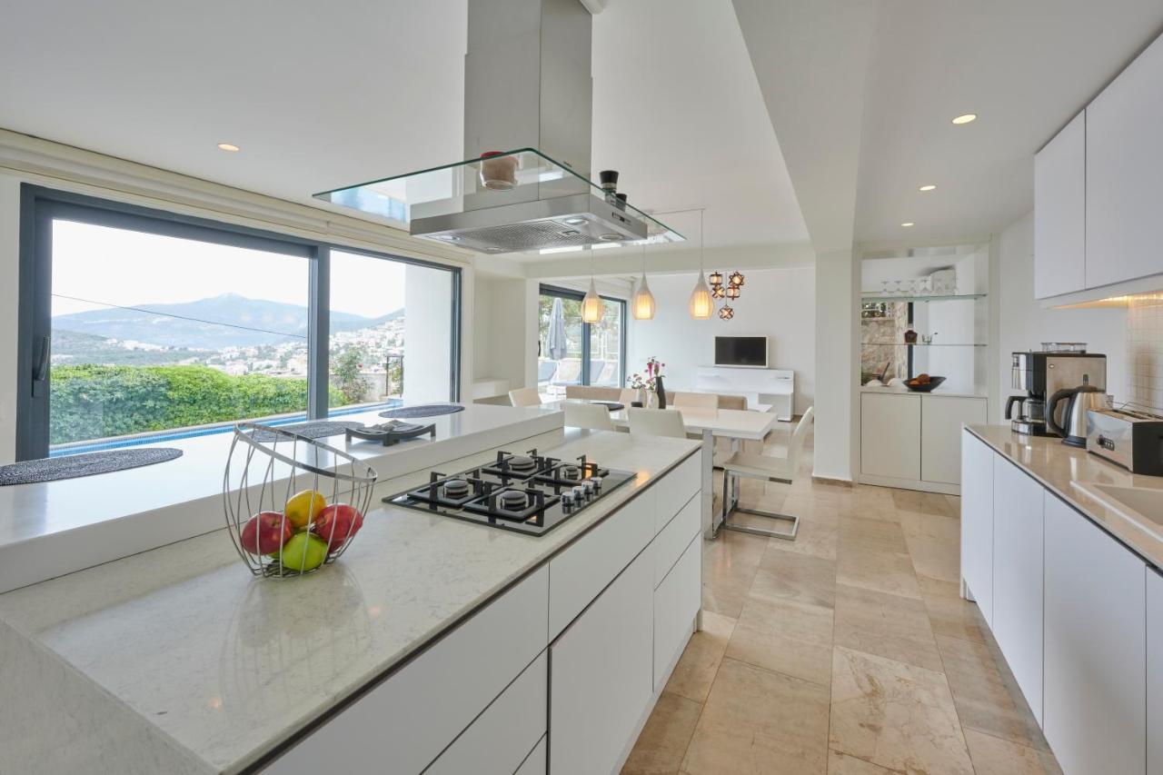 Luxus Villa Skyla Mit 5 Schlafzimmern & Meer-Blick Kaş Eksteriør billede